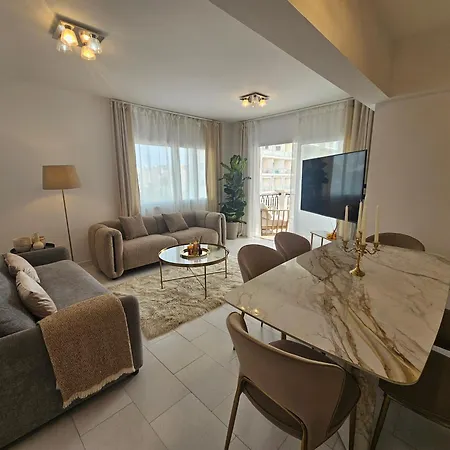 Appartement Front View Sea Pool & Prime Location