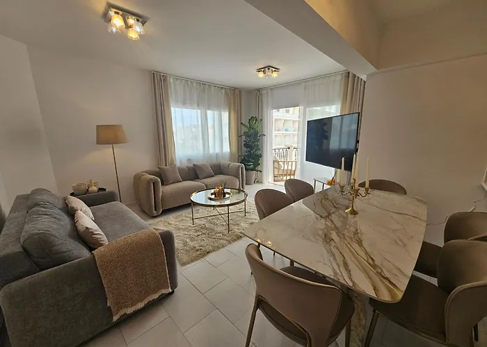 Appartement Front View Sea Pool & Prime Location