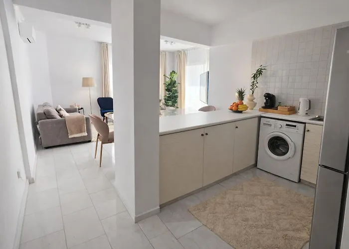 Appartement Front View Sea Pool & Prime Location *