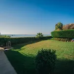 Front View Sea Pool & Prime Location
