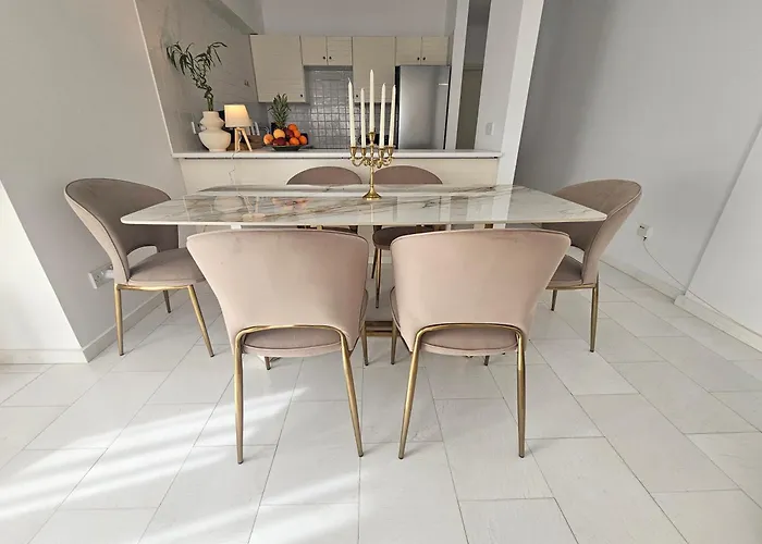 Appartement Front View Sea Pool & Prime Location *