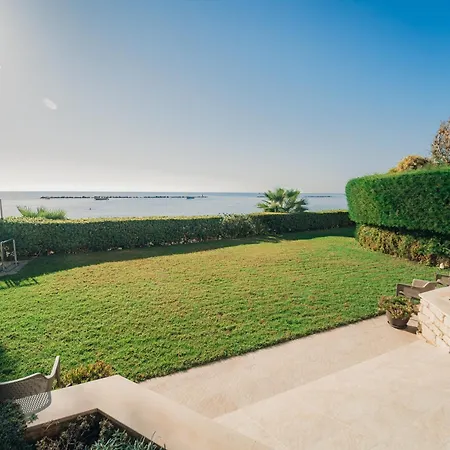 Front View Sea Pool & Prime Location * Lemesos