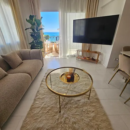 Apartment Front View Sea Pool & Prime Location Limassol